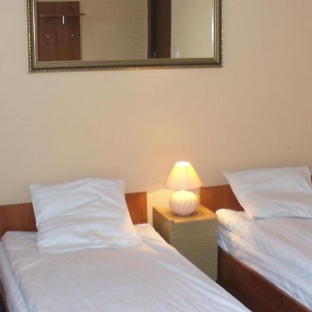 Park Hotell Myślenice Rom bilde