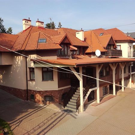 Park Hotell Myślenice Eksteriør bilde