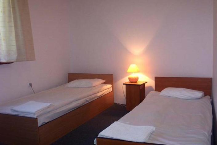 Park Hotell Myślenice Rom bilde